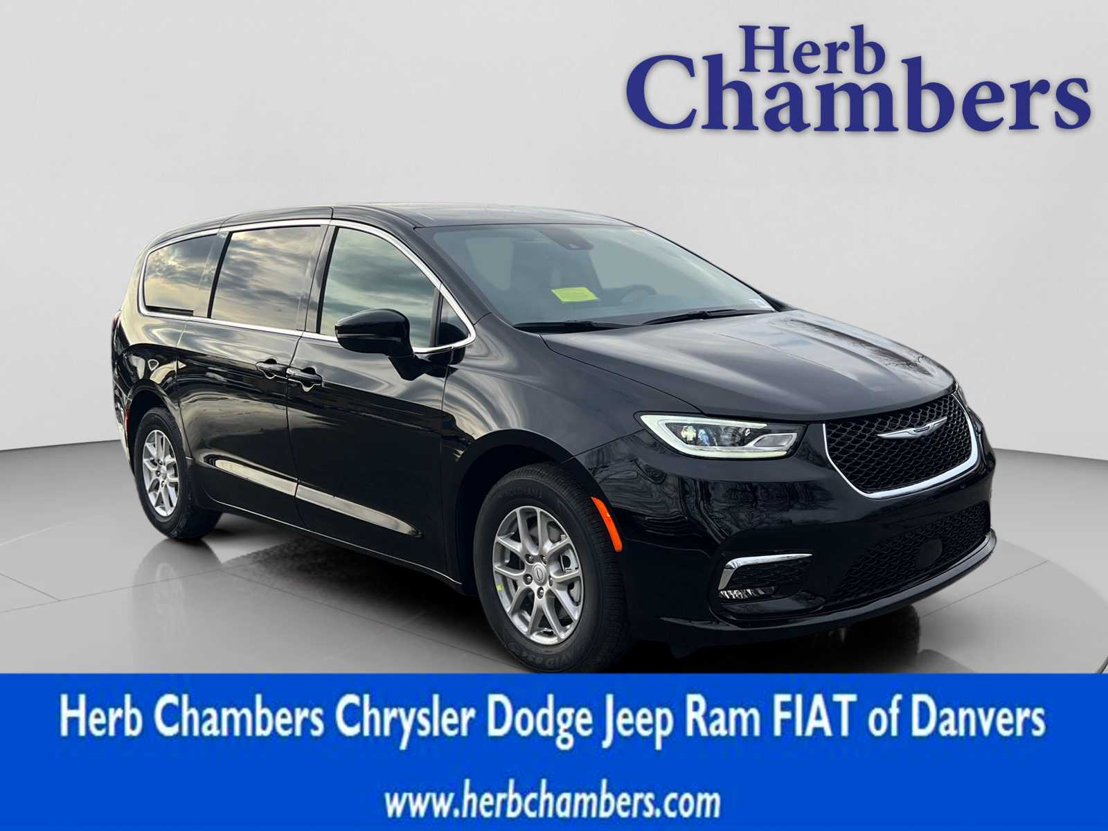 new 2026 Chrysler Pacifica car, priced at $46,635