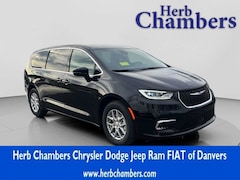 2026 Chrysler Pacifica SELECT Passenger Van