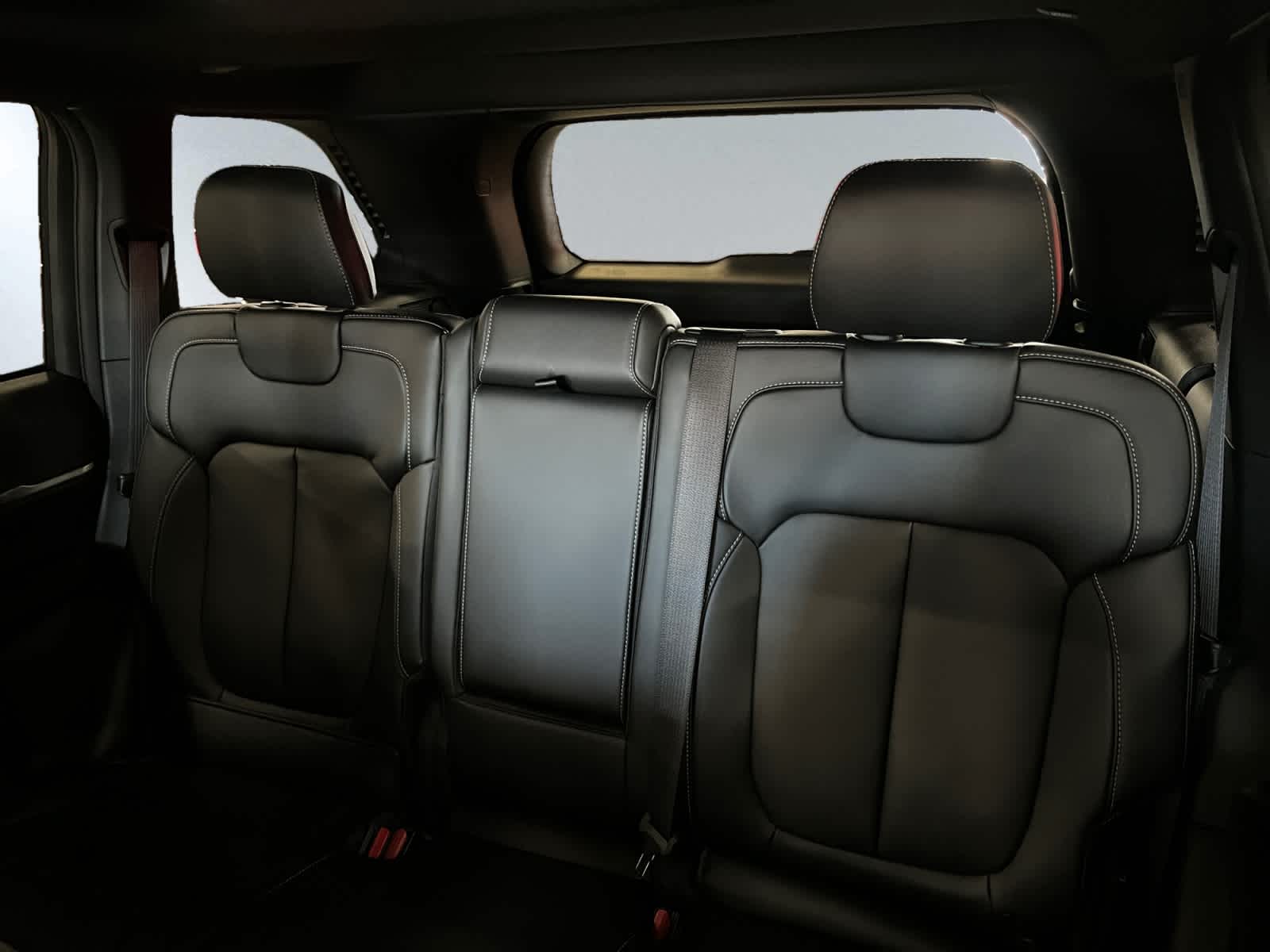 new 2026 Jeep Grand Cherokee car, priced at $52,220