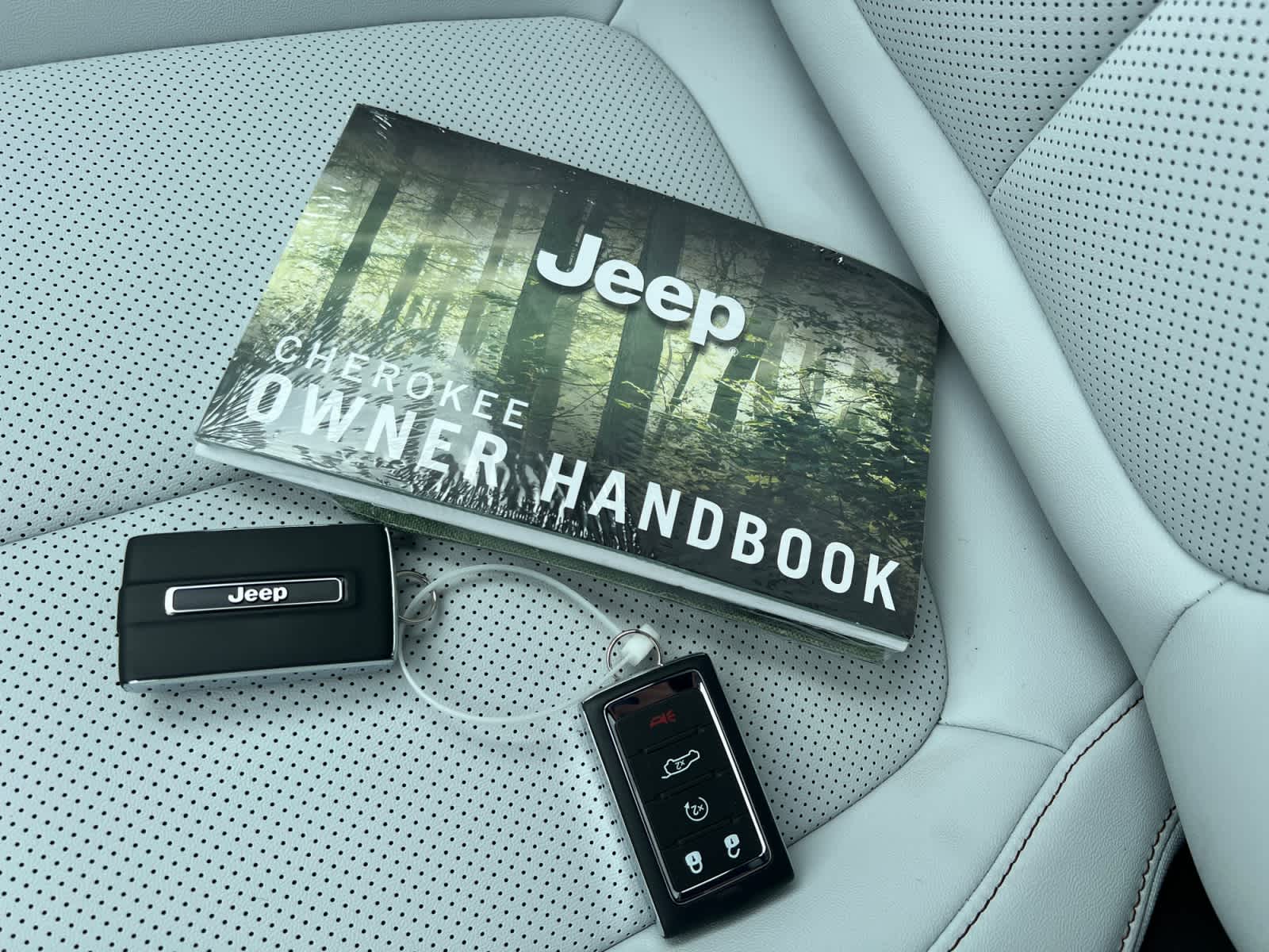 new 2026 Jeep Cherokee car, priced at $42,490
