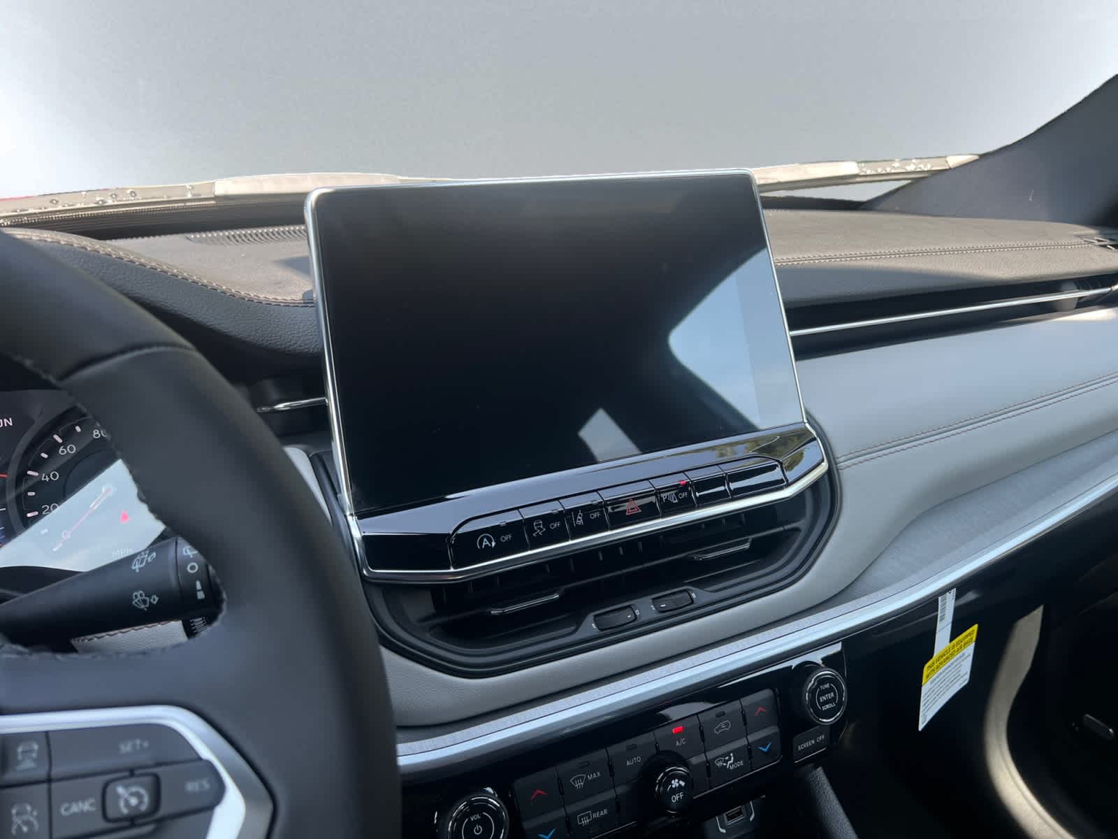 new 2025 Jeep Compass car, priced at $37,260