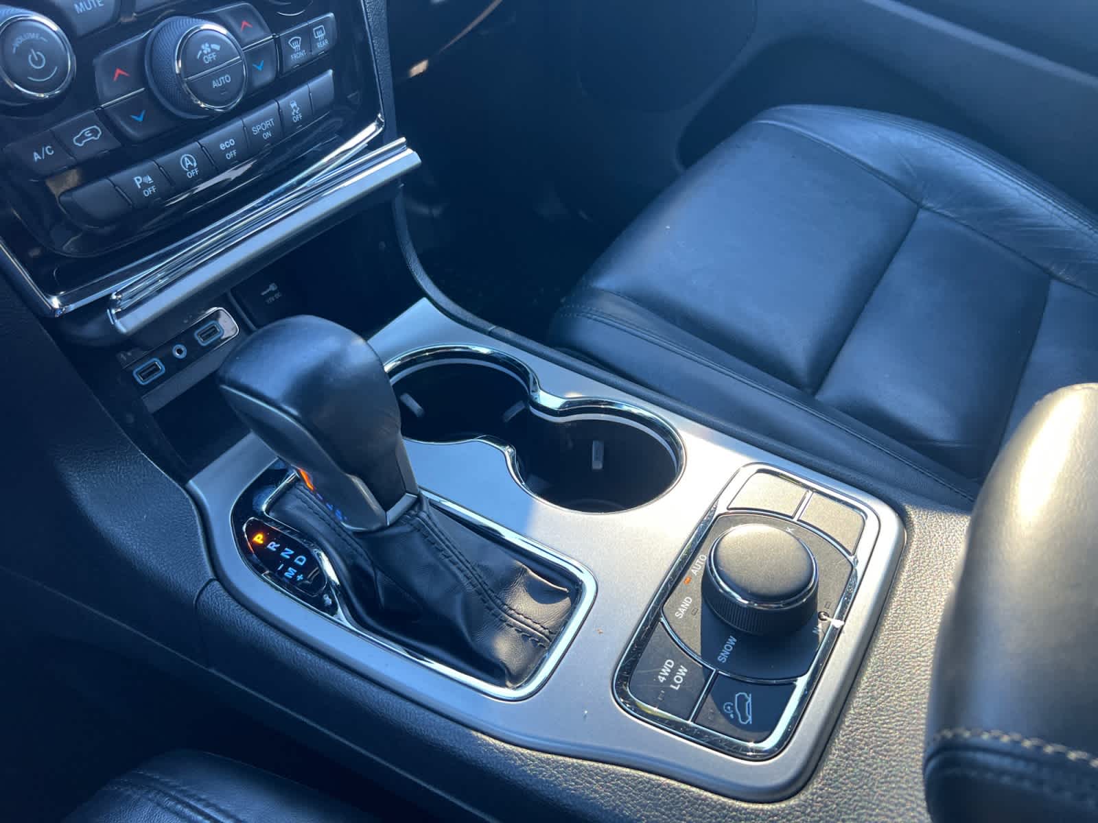 used 2020 Jeep Grand Cherokee car, priced at $18,997