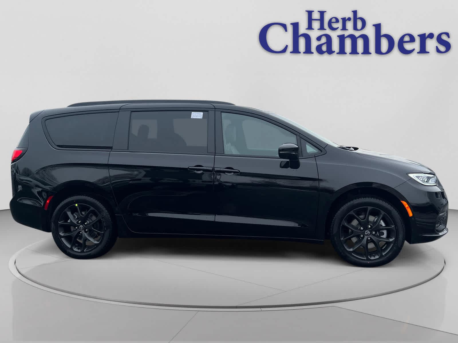 new 2026 Chrysler Pacifica car, priced at $61,285