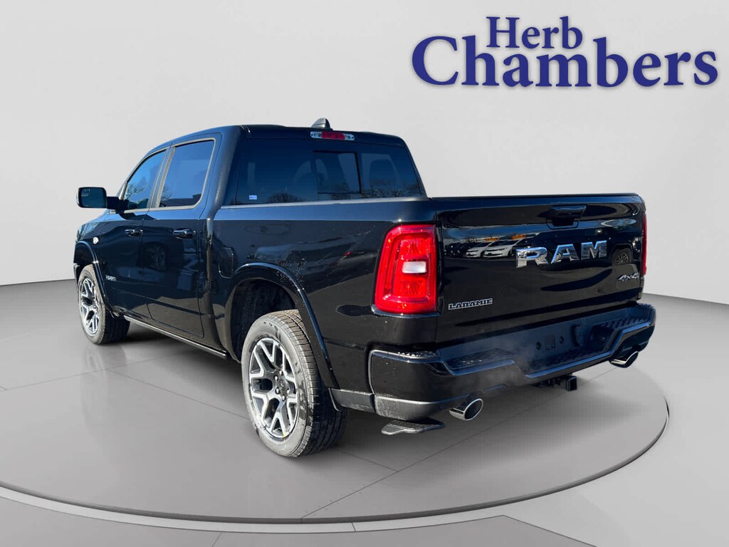 New 2026 Ram 1500 LARAMIE CREW CAB 4X4 5'7 BOX Pickup