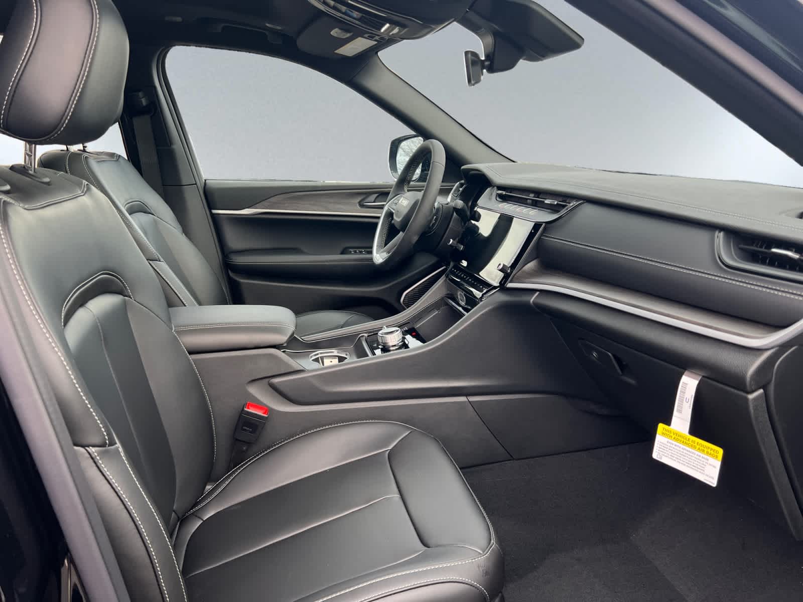 new 2026 Jeep Grand Cherokee car, priced at $52,805