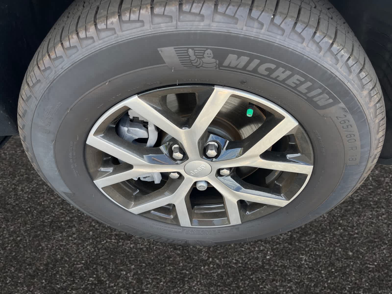 used 2025 Jeep Grand Cherokee L car, priced at $43,397