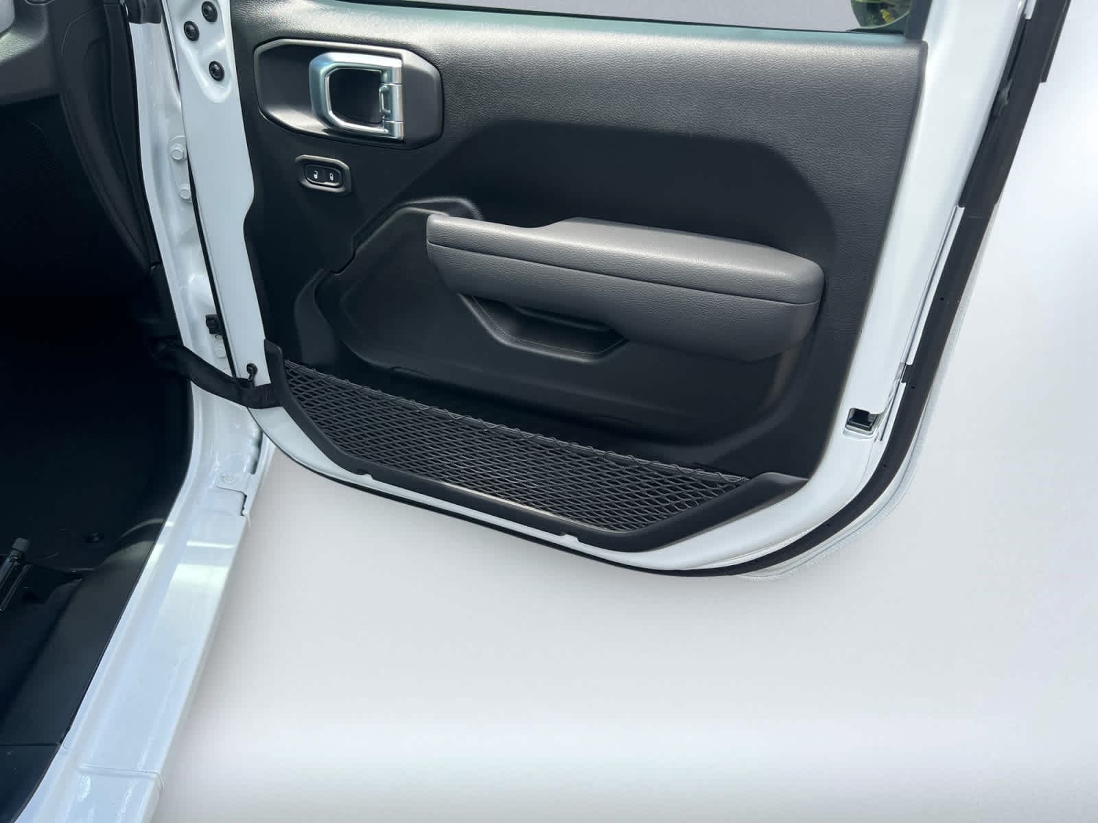 new 2026 Jeep Wrangler car, priced at $45,415