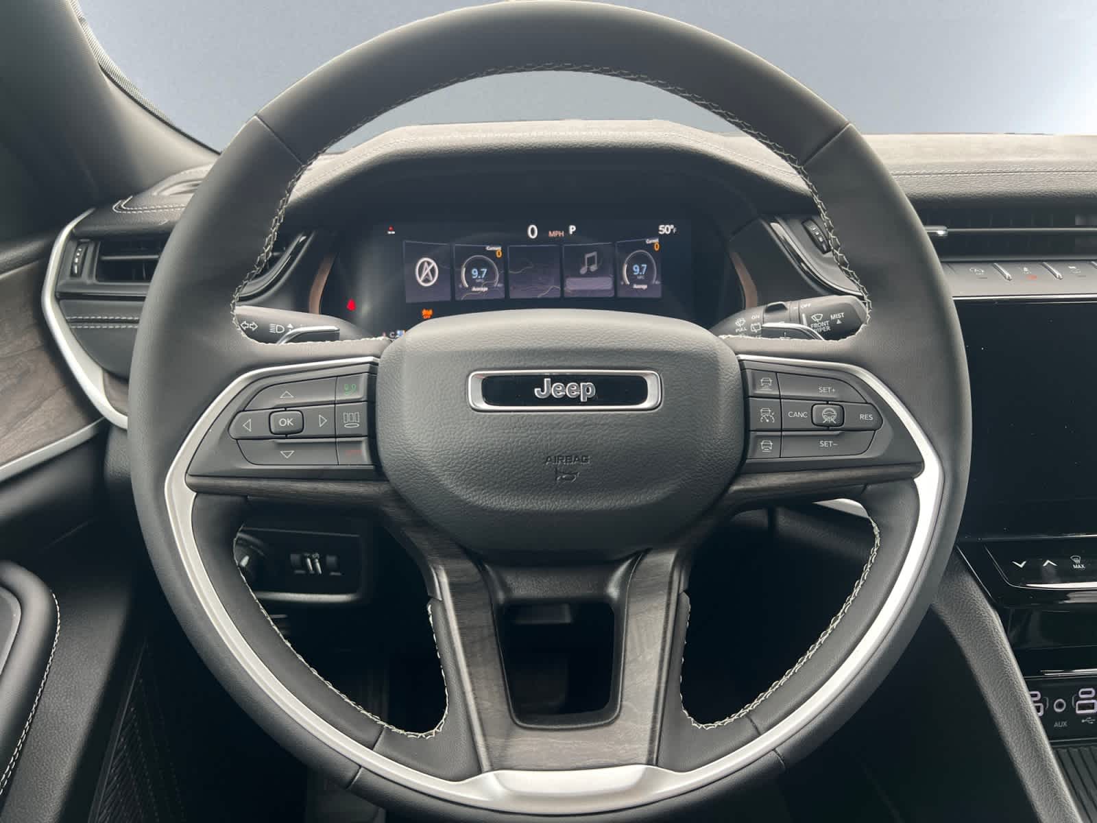 new 2026 Jeep Grand Cherokee car, priced at $48,155