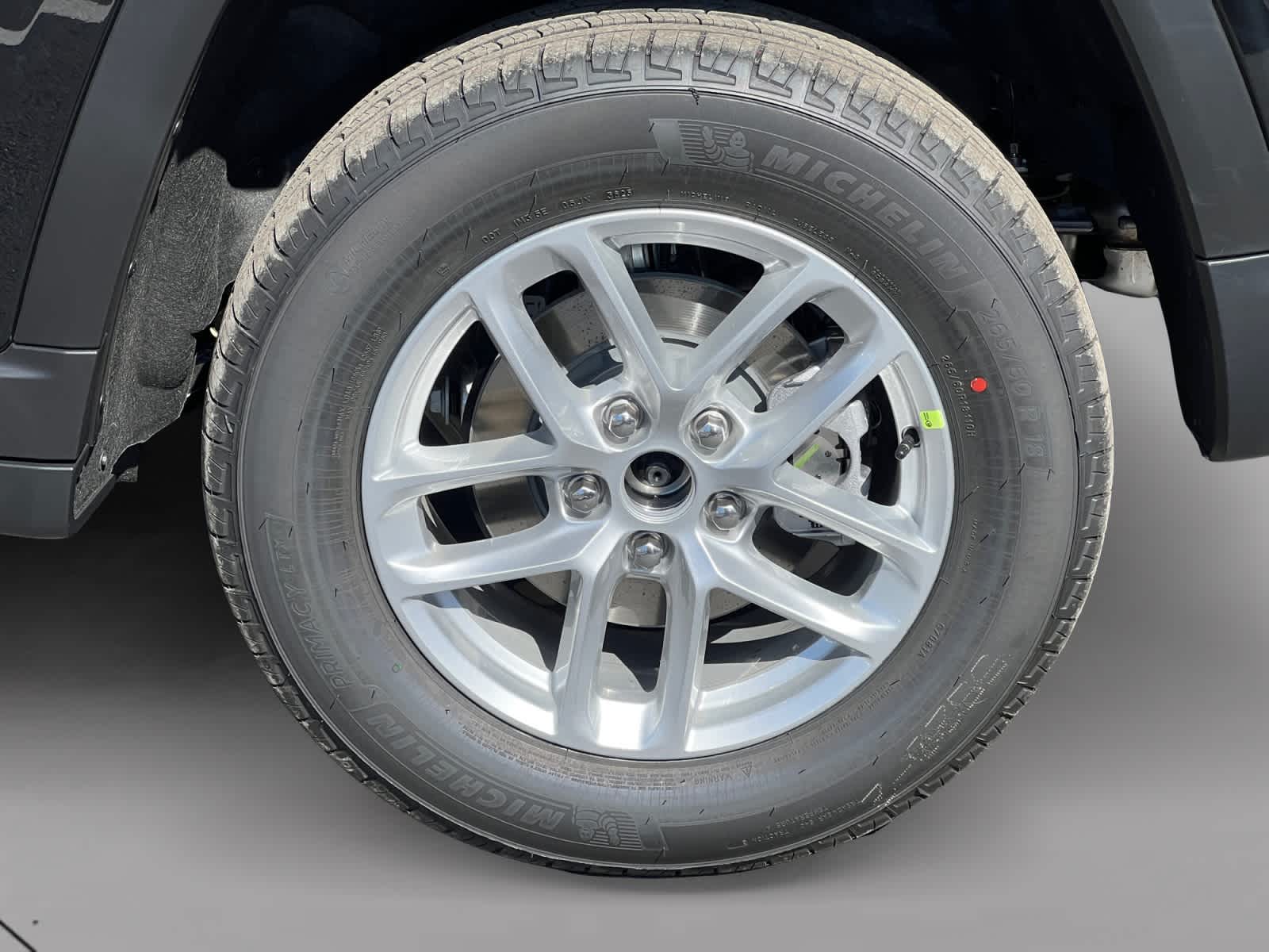 new 2025 Jeep Grand Cherokee car, priced at $38,775