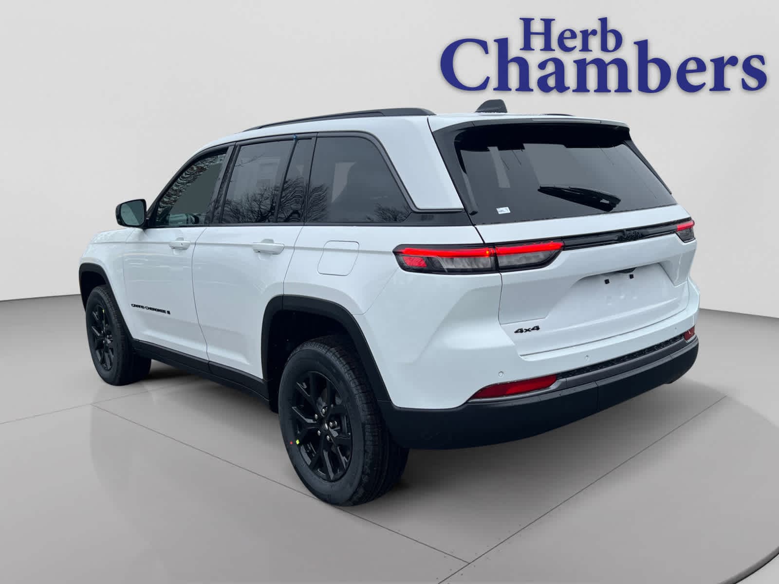 new 2026 Jeep Grand Cherokee car, priced at $47,575