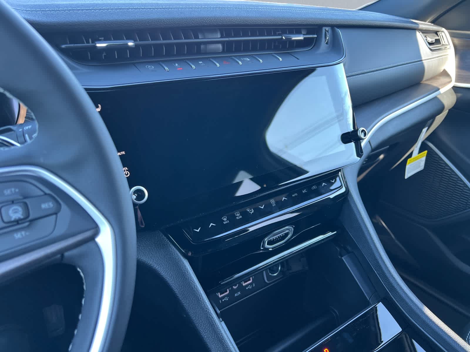 new 2026 Jeep Grand Cherokee car, priced at $53,225