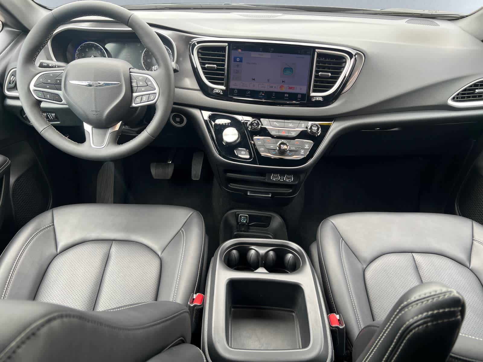 used 2025 Chrysler Pacifica car, priced at $33,497