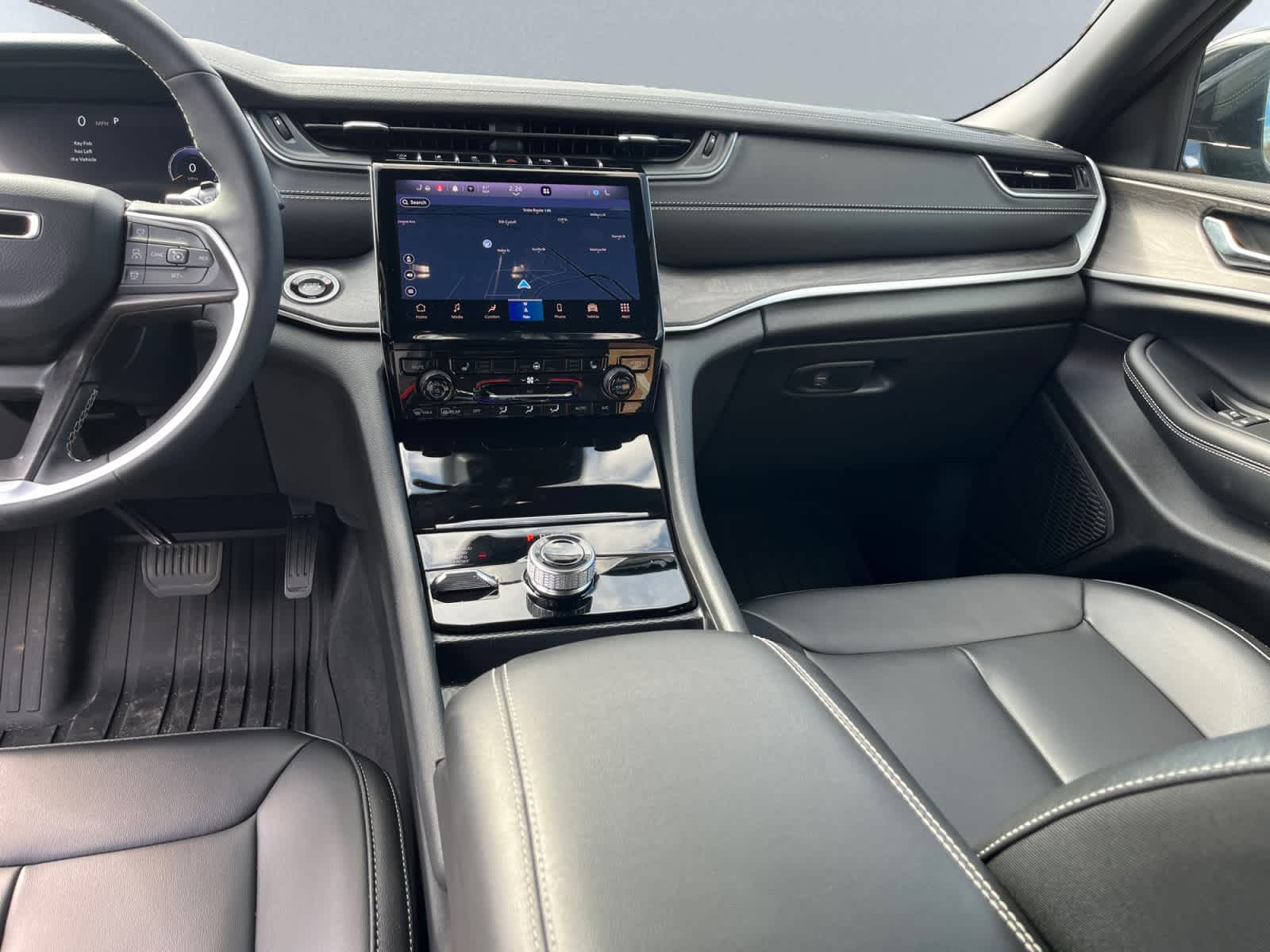 used 2025 Jeep Grand Cherokee L car, priced at $43,397