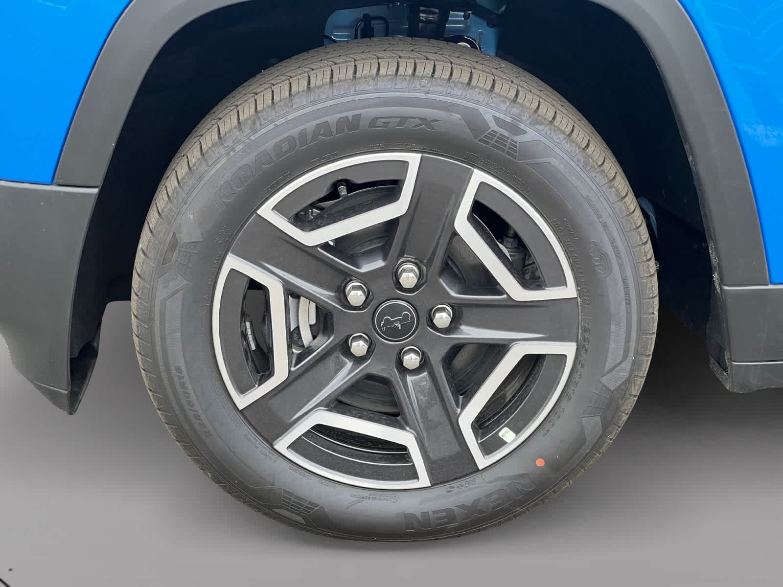 new 2026 Jeep Cherokee car, priced at $42,490