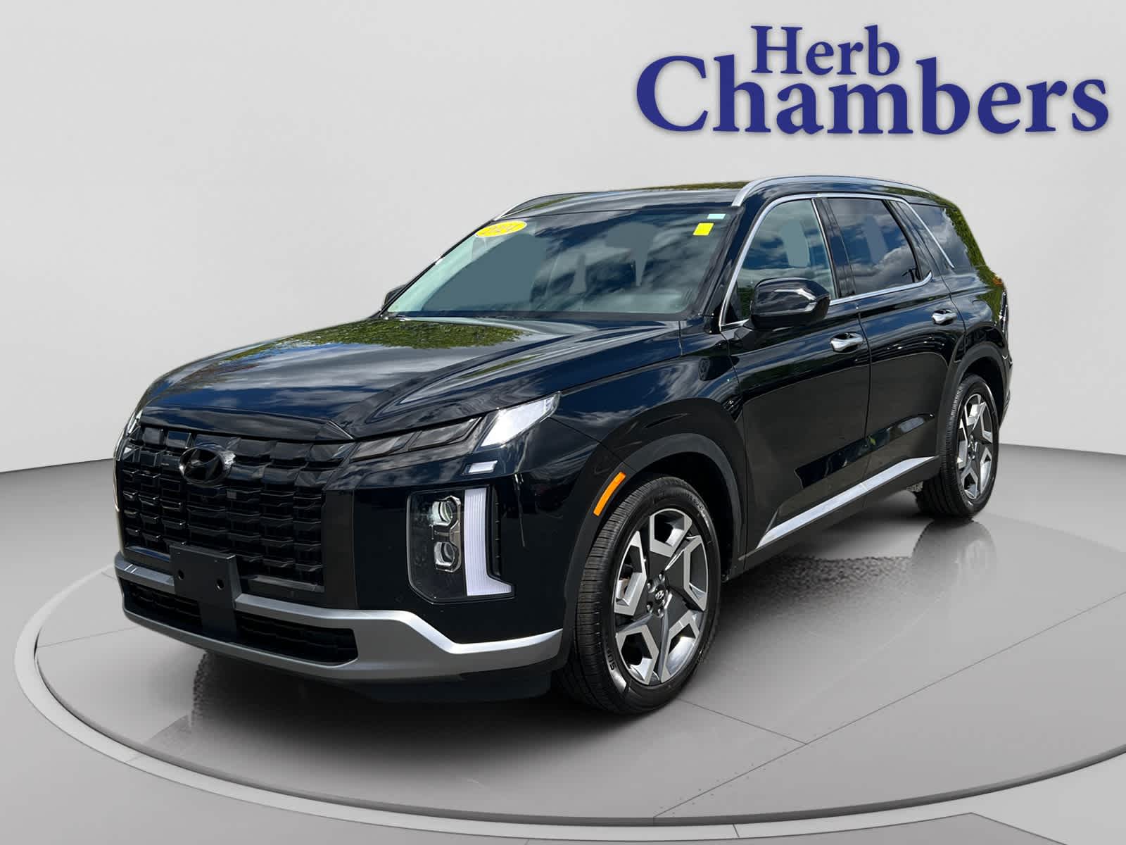 used 2024 Hyundai Palisade car, priced at $37,997