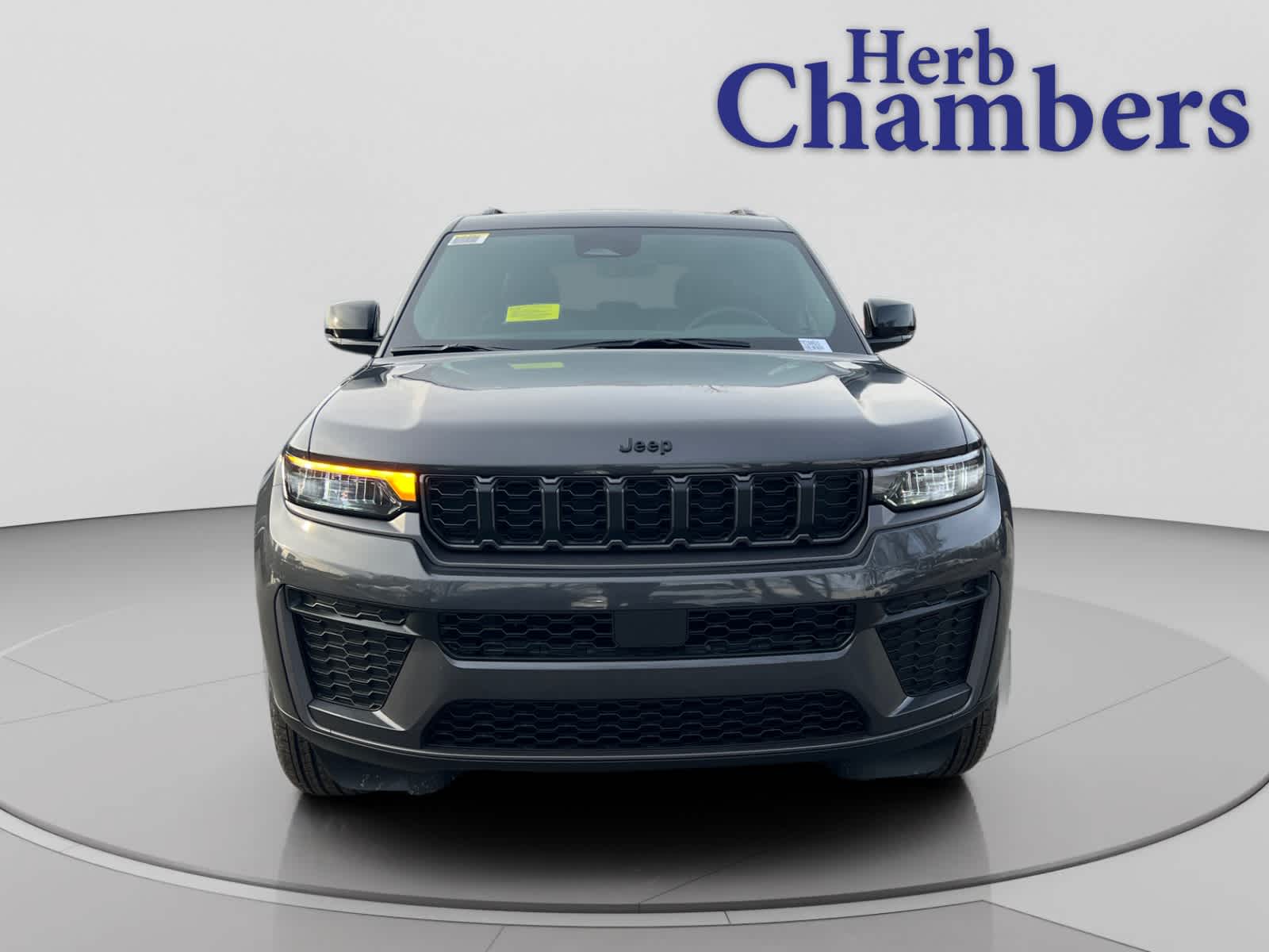 new 2026 Jeep Grand Cherokee car, priced at $48,750