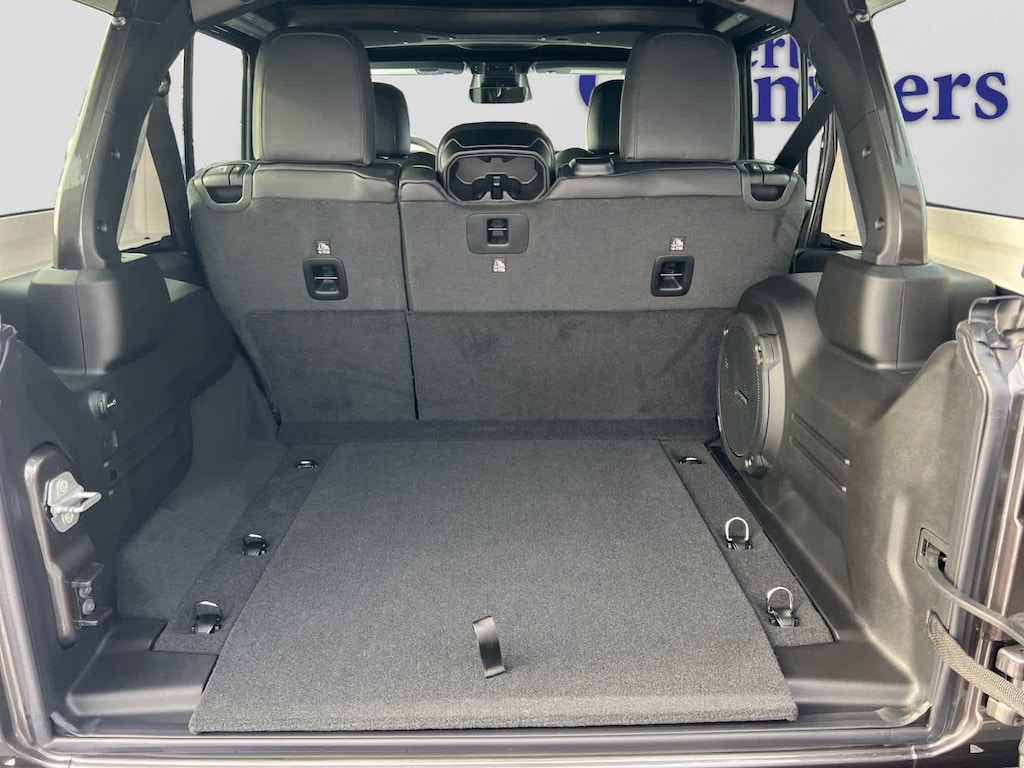 New 2026 Jeep Wrangler 4-DOOR SAHARA Sport Utility