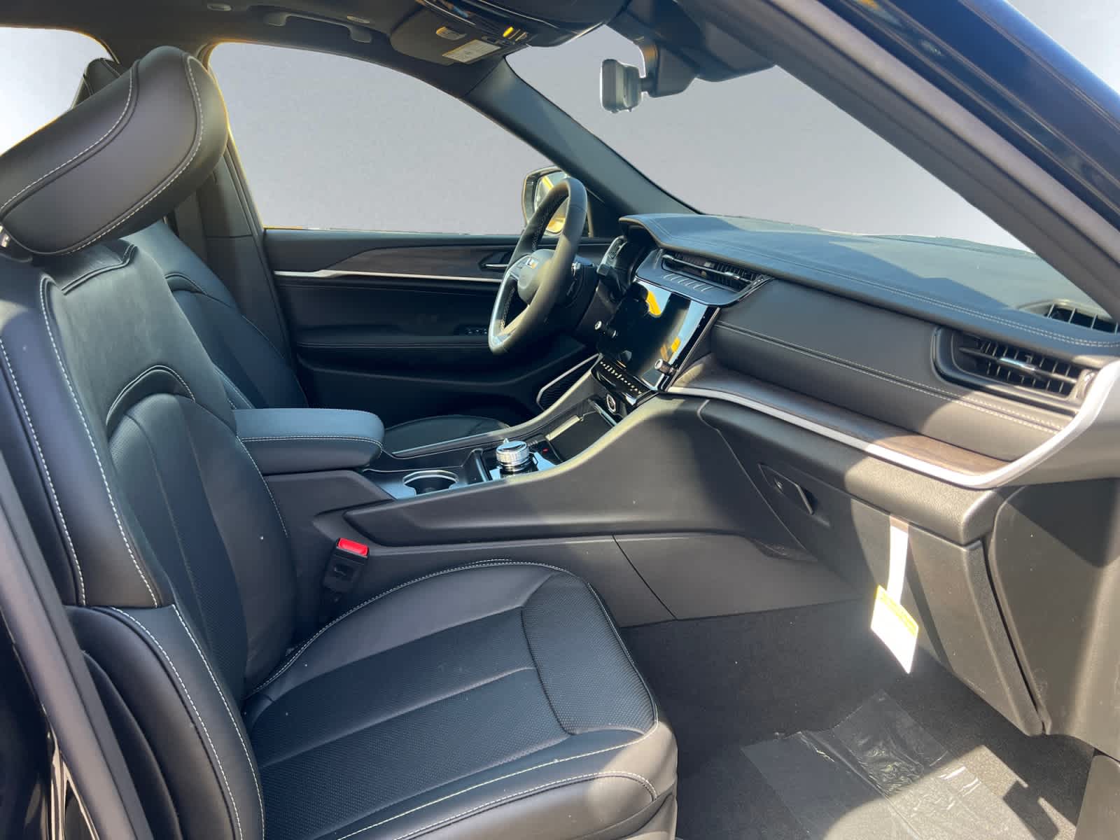 new 2026 Jeep Grand Cherokee car, priced at $56,800