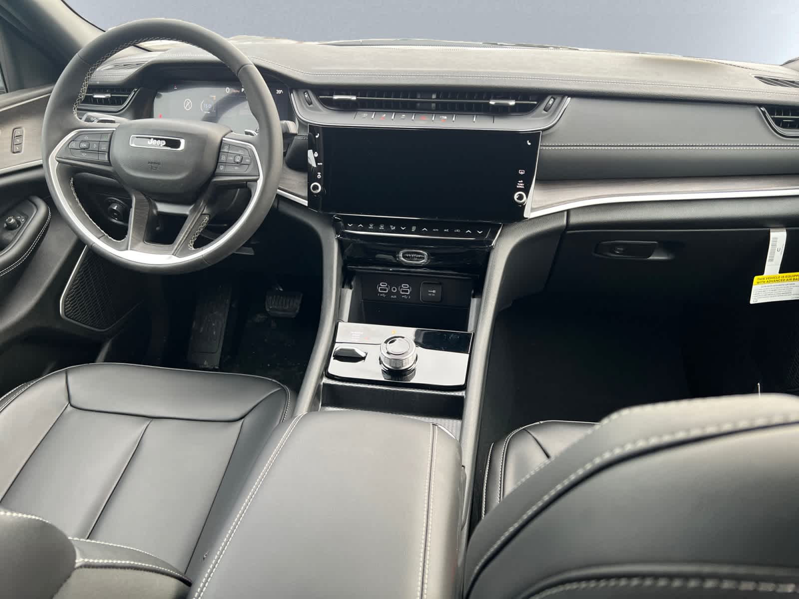 new 2026 Jeep Grand Cherokee car, priced at $52,805