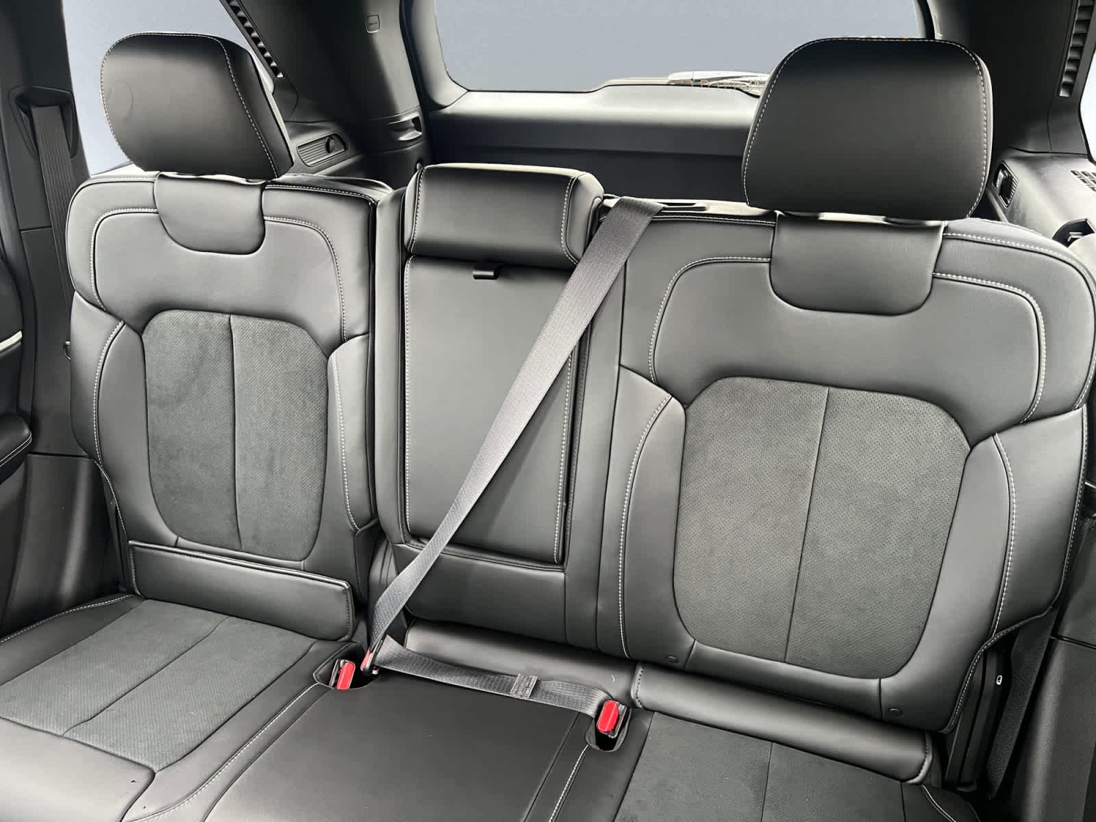 new 2026 Jeep Grand Cherokee car, priced at $48,170