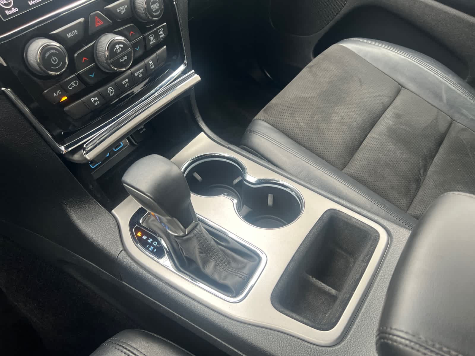 used 2019 Jeep Grand Cherokee car, priced at $20,297