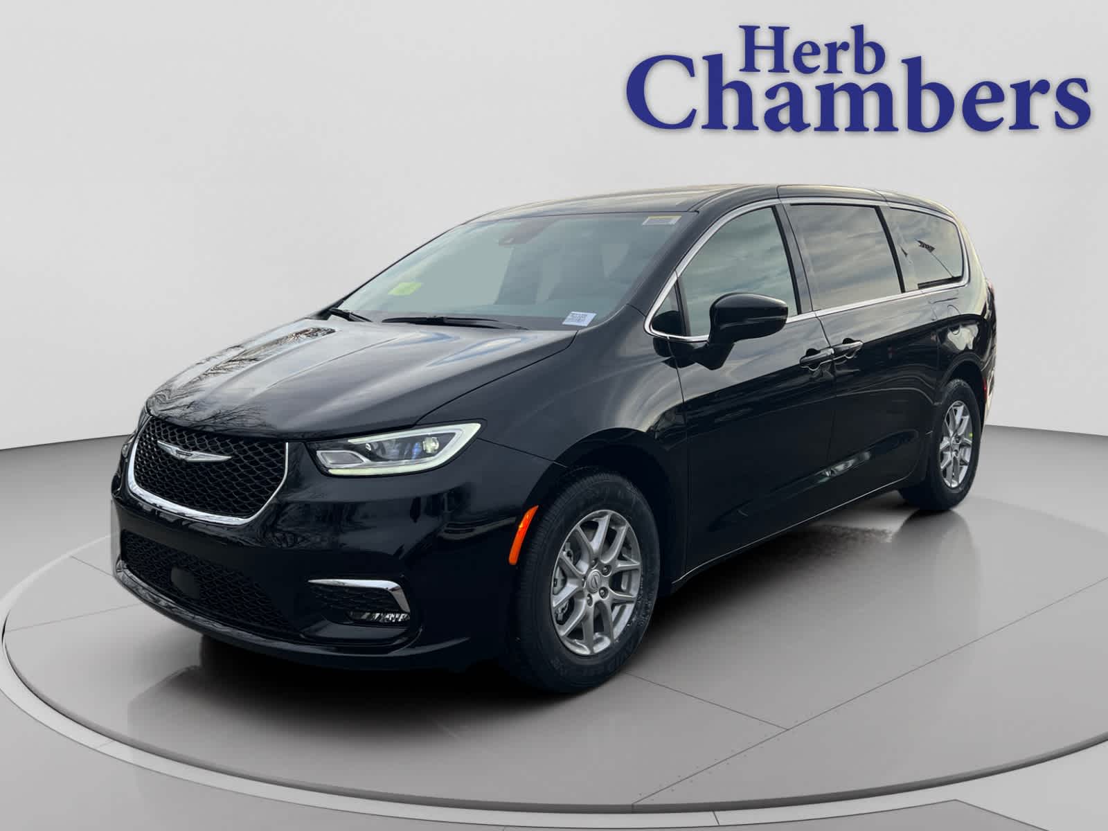 new 2026 Chrysler Pacifica car, priced at $46,635
