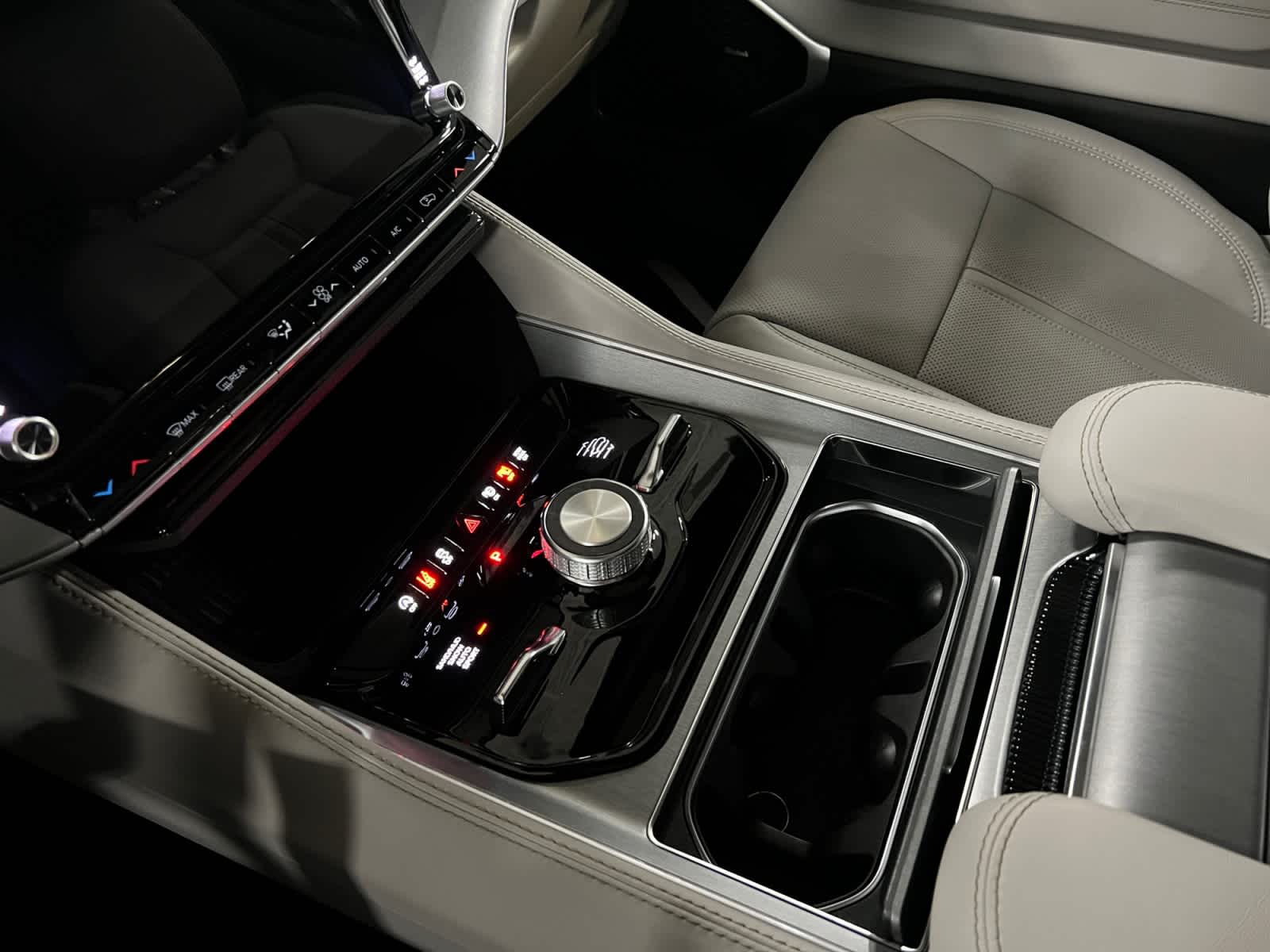 new 2026 Jeep Grand Wagoneer car, priced at $82,880