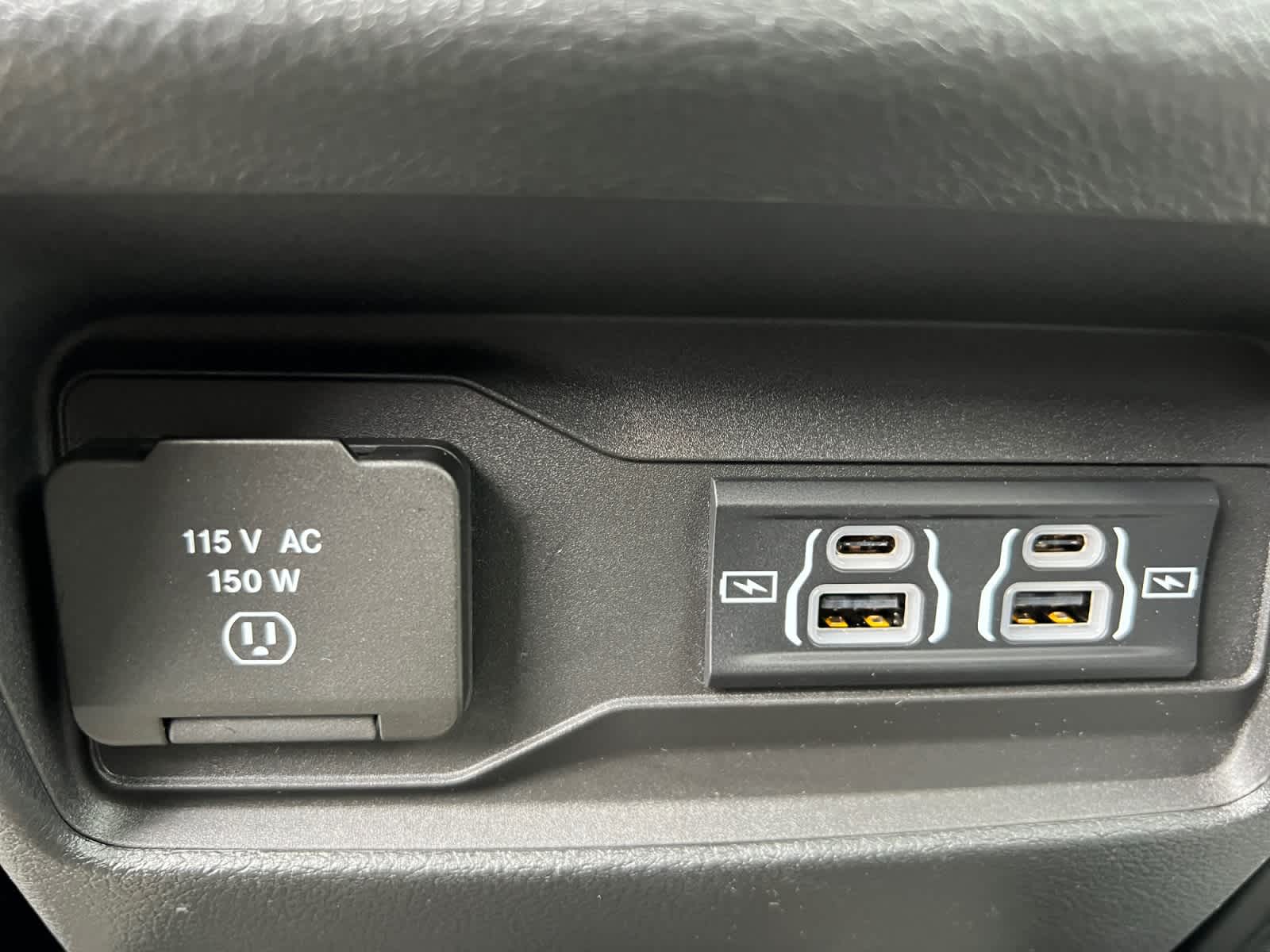 new 2025 Jeep Grand Cherokee car, priced at $43,070