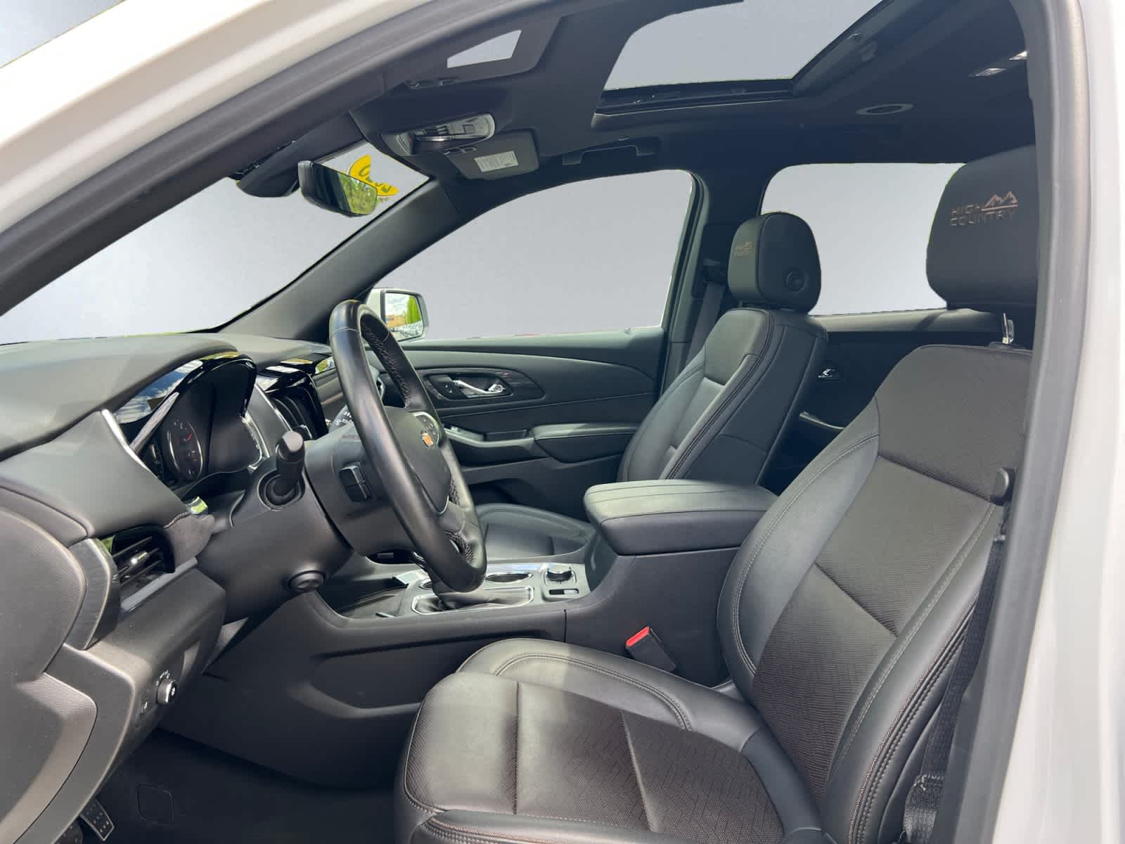 used 2023 Chevrolet Traverse car, priced at $38,497