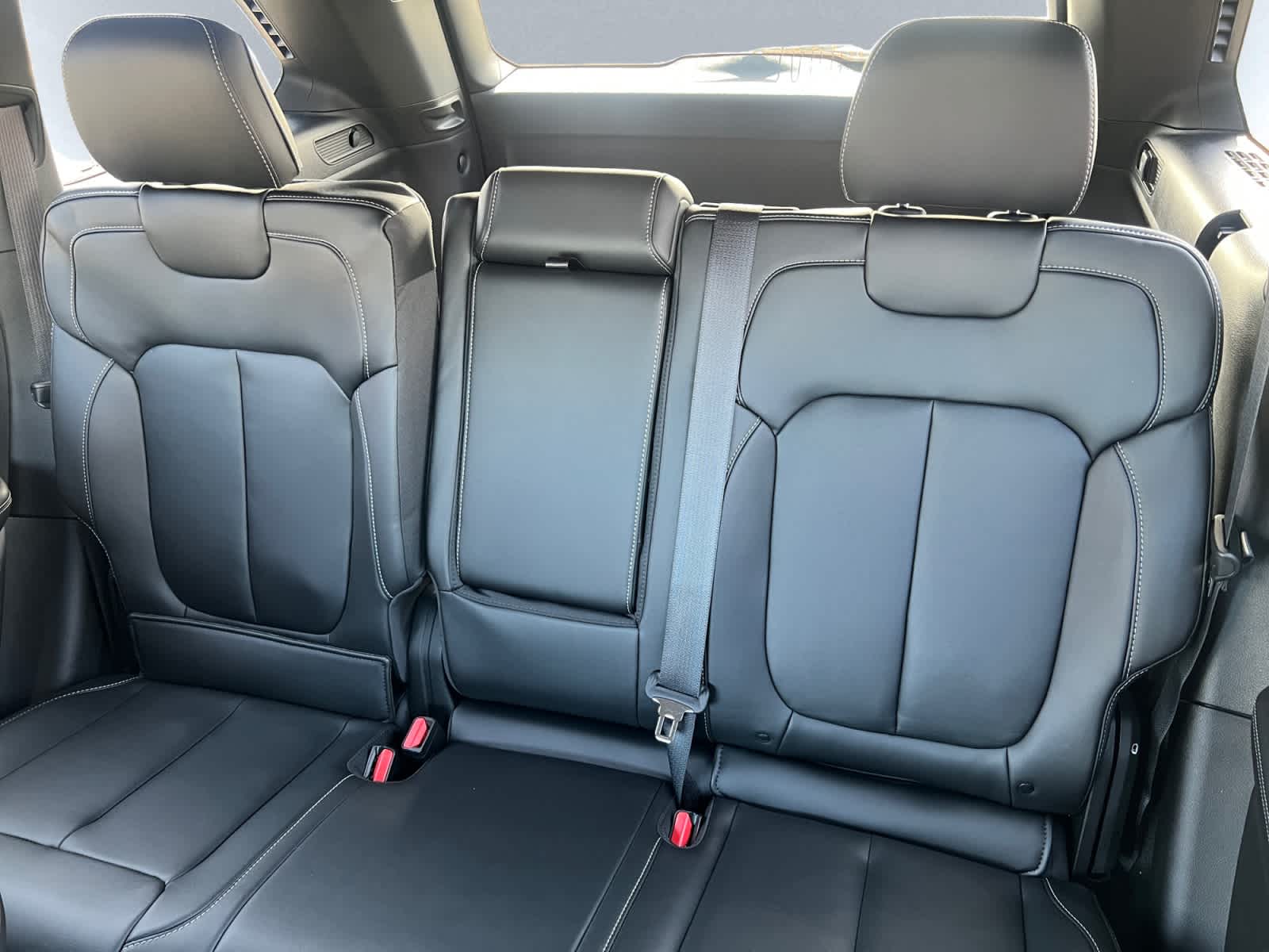 new 2026 Jeep Grand Cherokee car, priced at $51,745