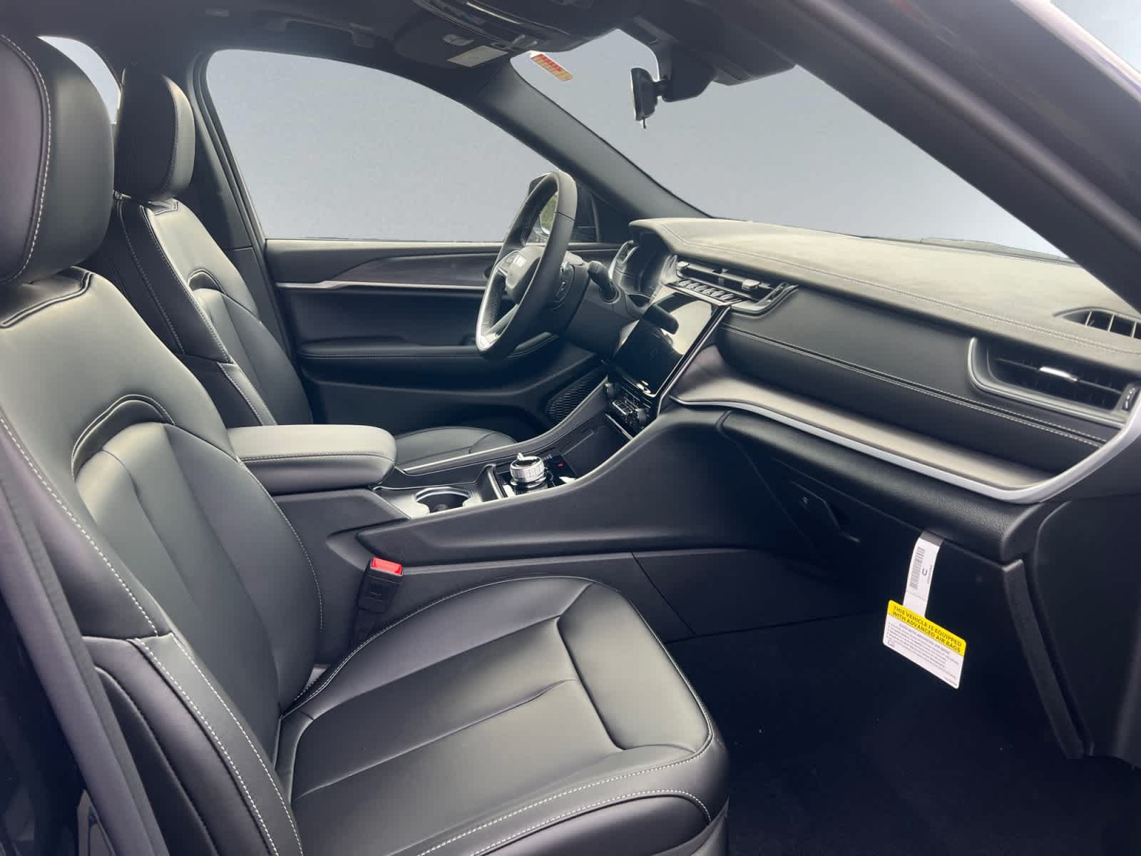 new 2025 Jeep Grand Cherokee car, priced at $48,405