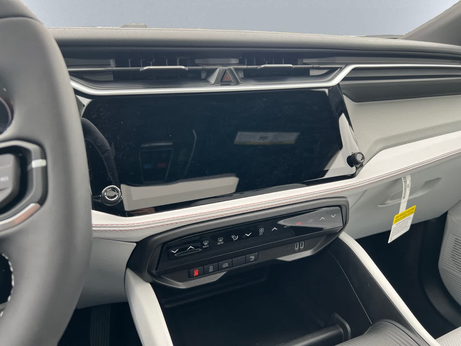 new 2026 Jeep Cherokee car, priced at $43,815