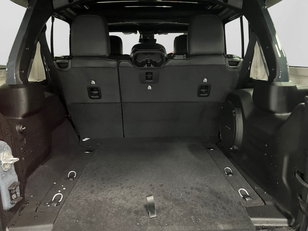 New 2026 Jeep Wrangler 4-DOOR SAHARA Sport Utility