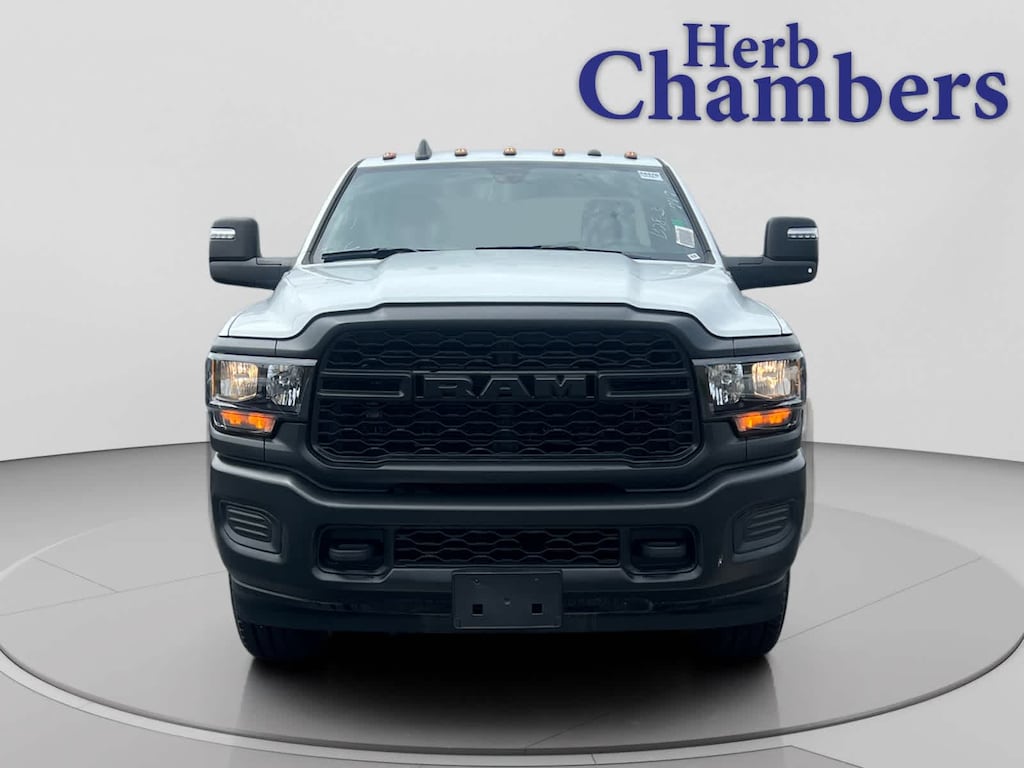 New 2024 Ram 3500 TRADESMAN REGULAR CAB 4X4 8' BOX Pickup