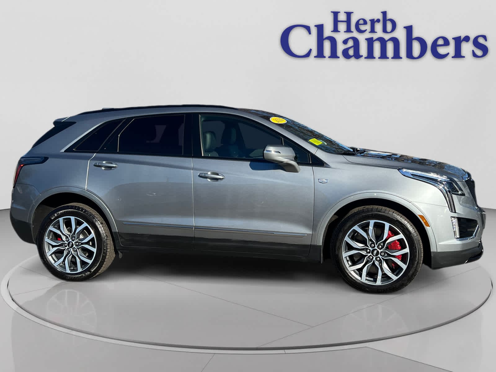 used 2024 Cadillac XT5 car, priced at $41,897