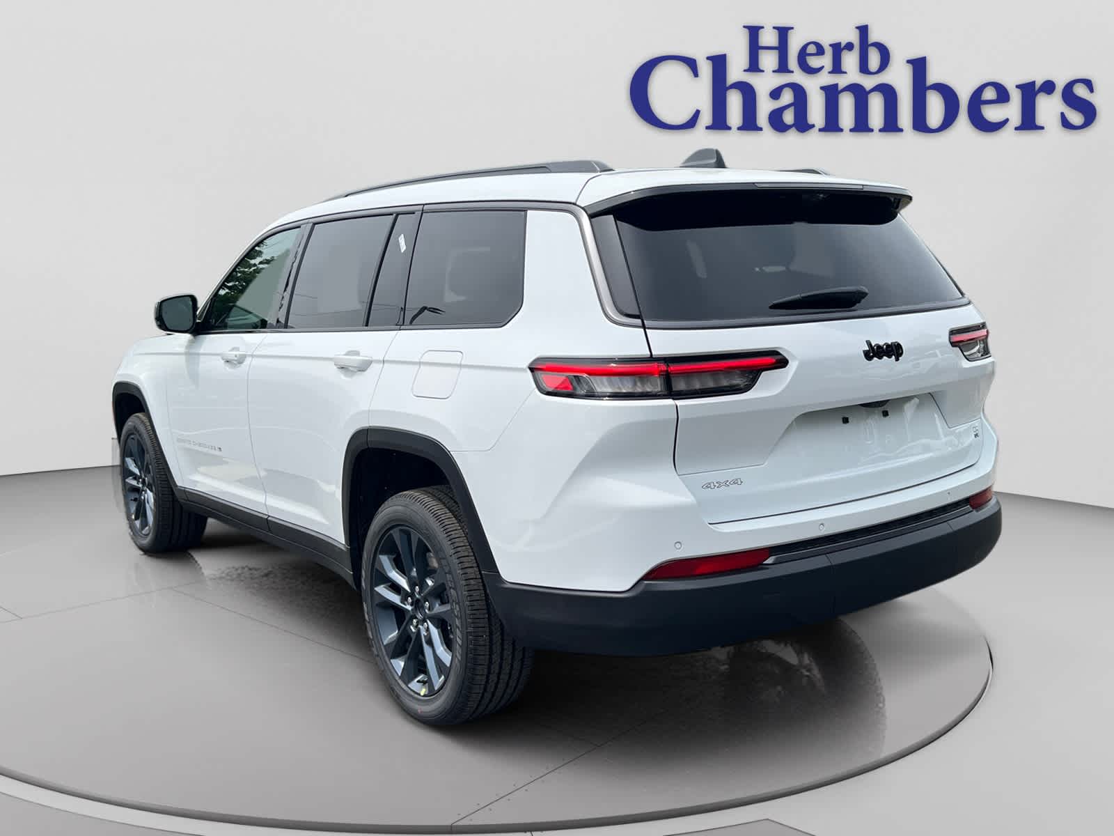 new 2026 Jeep Grand Cherokee car, priced at $51,685