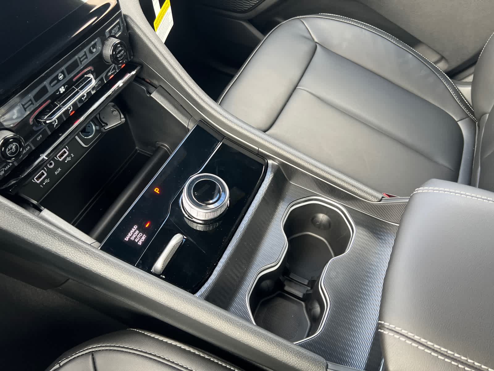 new 2025 Jeep Grand Cherokee car, priced at $48,135