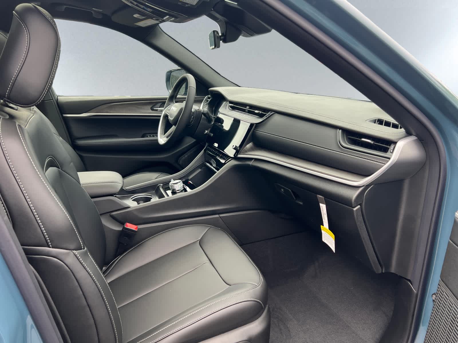 new 2026 Jeep Grand Cherokee car, priced at $51,130