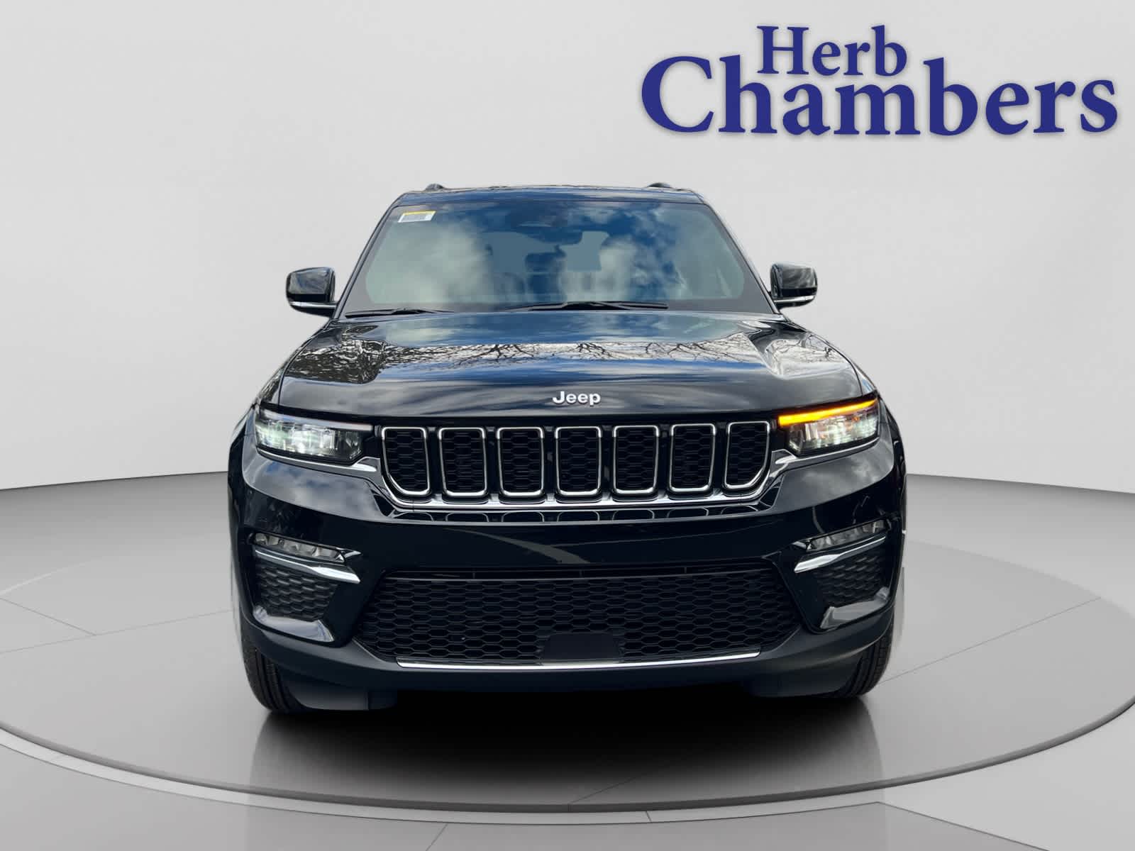 new 2025 Jeep Grand Cherokee car, priced at $47,405