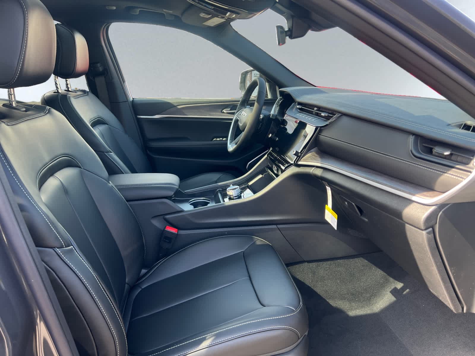 new 2026 Jeep Grand Cherokee car, priced at $51,745