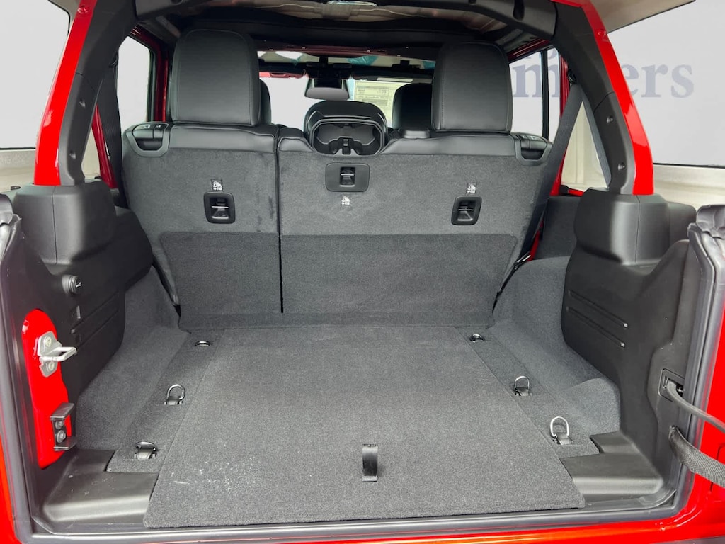 New 2026 Jeep Wrangler 4-DOOR RUBICON Sport Utility