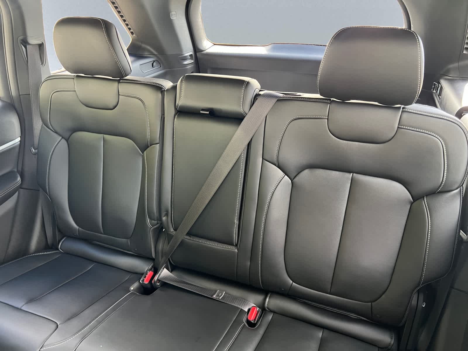 new 2025 Jeep Grand Cherokee car, priced at $47,405