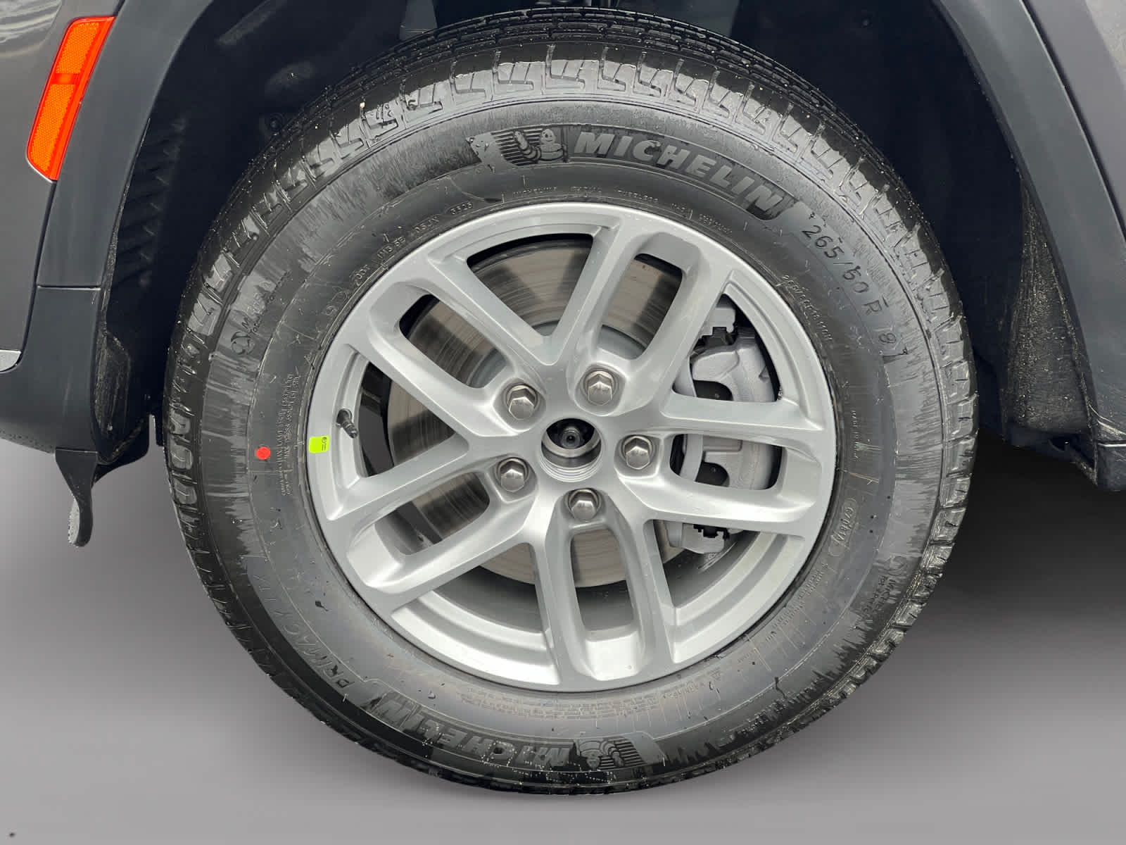 new 2025 Jeep Grand Cherokee car, priced at $43,070