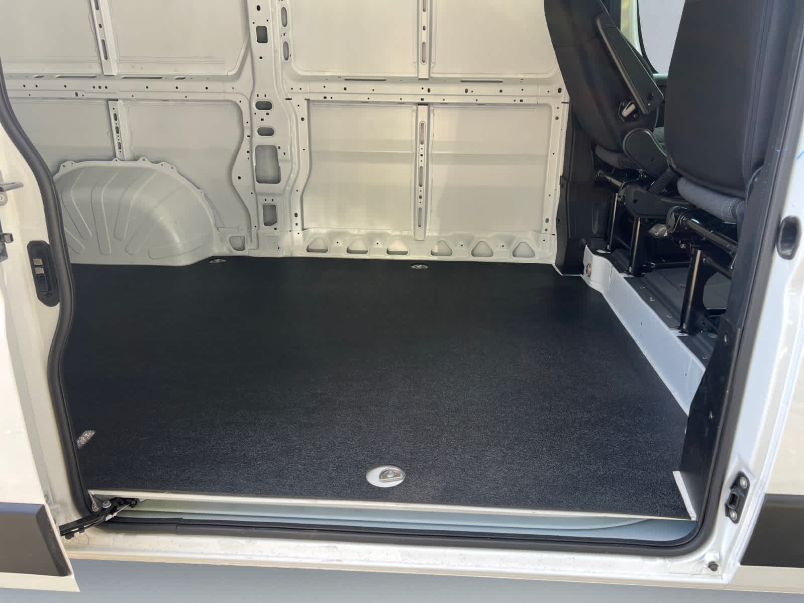 2025 Ram ProMaster 1500 photo 2