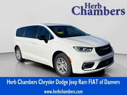 2026 Chrysler Pacifica SELECT Passenger Van