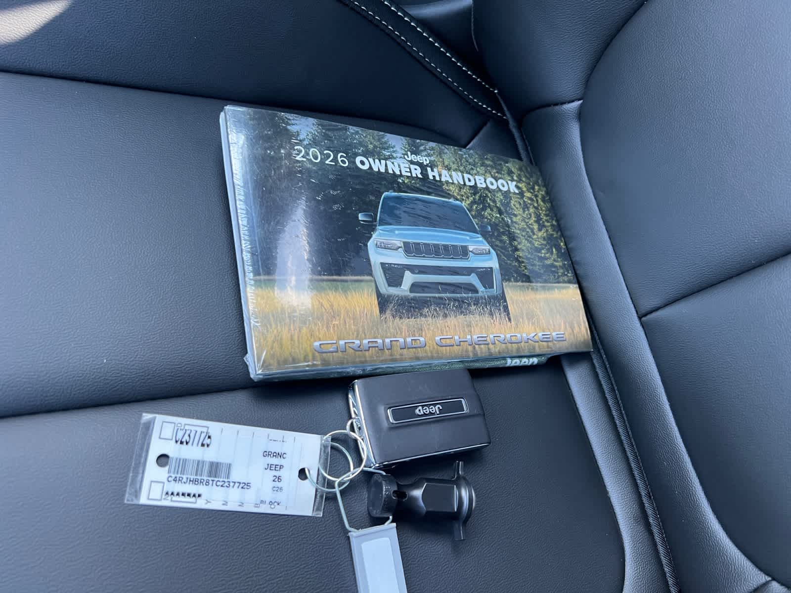 new 2026 Jeep Grand Cherokee car, priced at $51,225