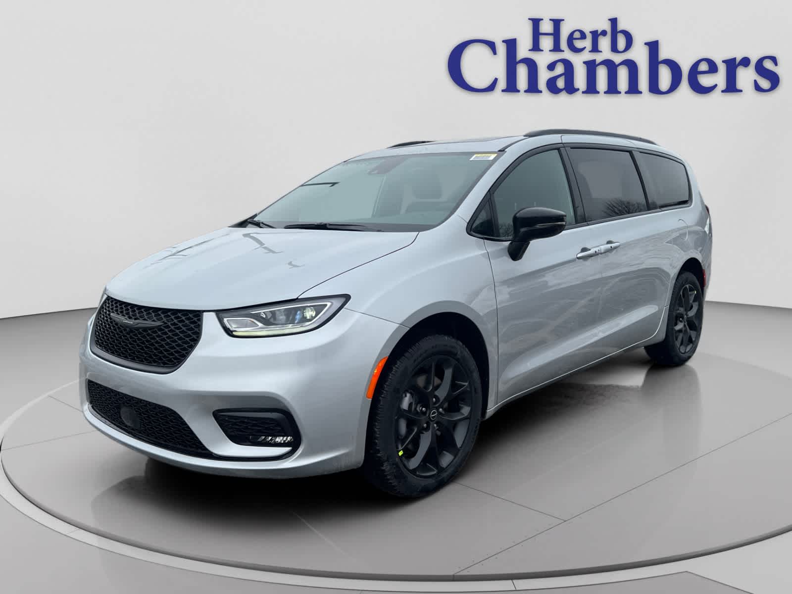 new 2026 Chrysler Pacifica car, priced at $53,845