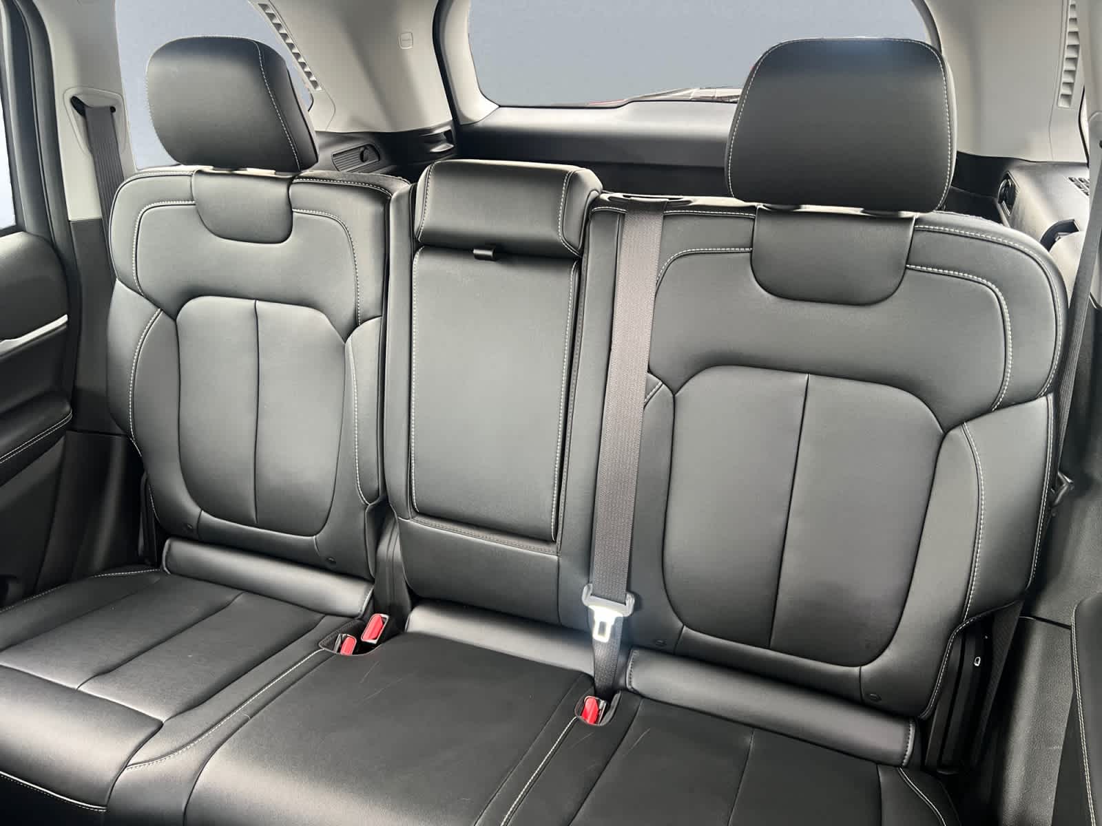 used 2024 Jeep Grand Cherokee car, priced at $37,997