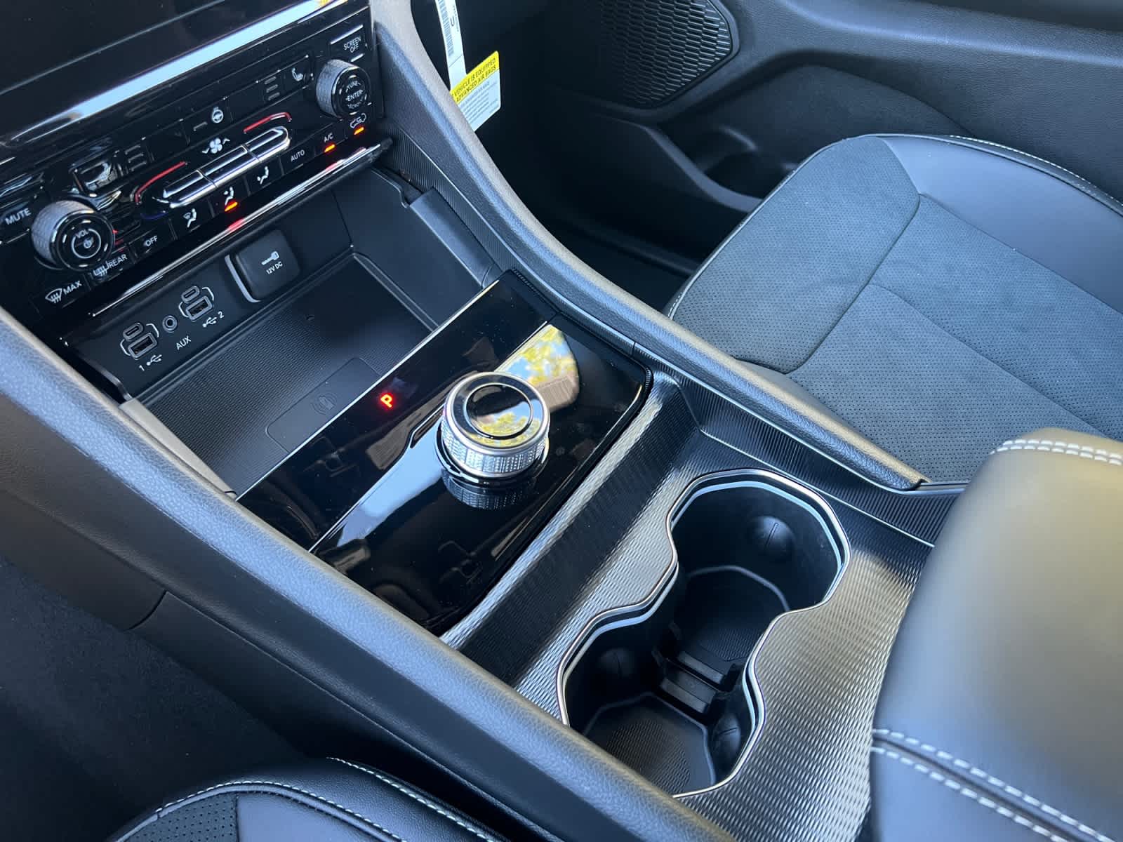 new 2025 Jeep Grand Cherokee car, priced at $45,770