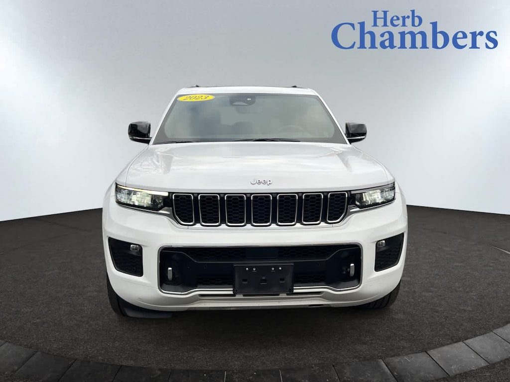 Used 2023 Jeep Grand Cherokee Overland SUV
